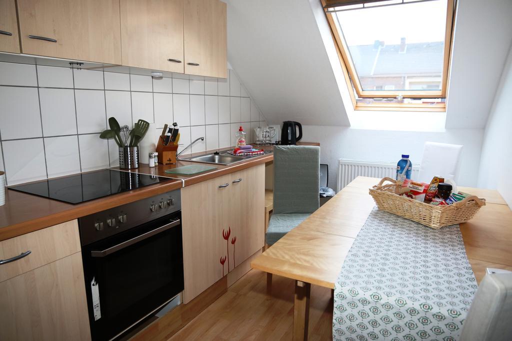 Nadines Ferienwohnung เครเฟลด์ ภายนอก รูปภาพ