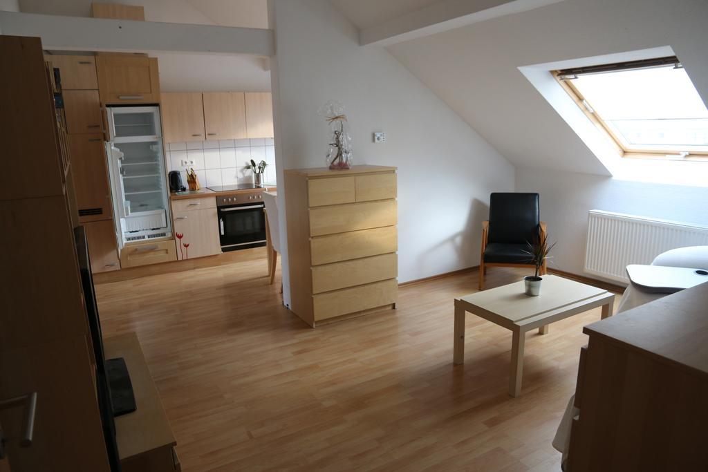 Nadines Ferienwohnung เครเฟลด์ ภายนอก รูปภาพ