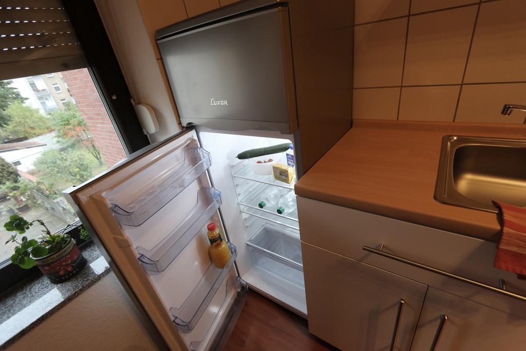 Nadines Ferienwohnung เครเฟลด์ ภายนอก รูปภาพ